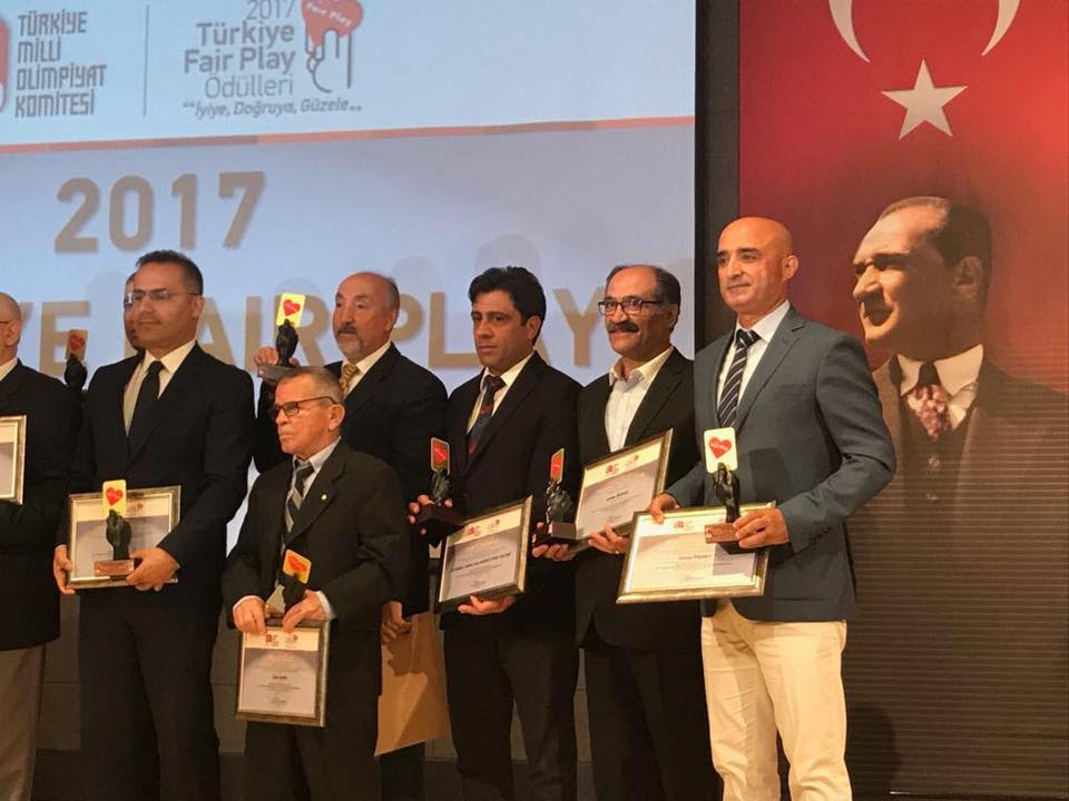 Osman PİŞİRİCİ Turkey took the Fair Play Award.